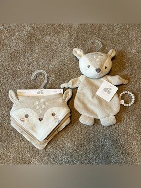 ‼️Just Born Deer Security Blanket and Bib Set‼️